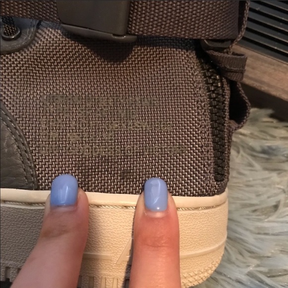 Nike shoes - Picture 4 of 7